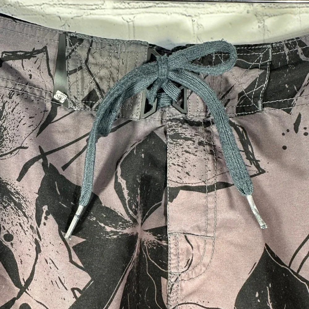 Body‎ Glove Mens Board Shorts Purple Black Floral Splatter Swim Trunks Size 36